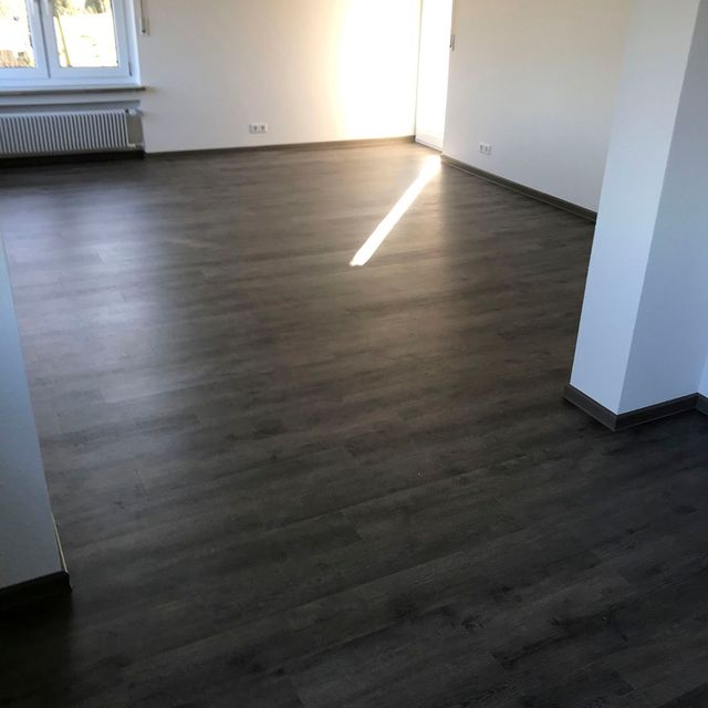 Fußbodensanierung in einer Wohnung