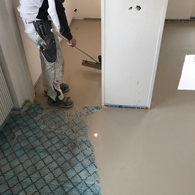 Fußbodensanierung in einer Wohnung