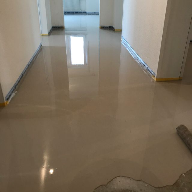 Fußbodensanierung in einer Wohnung